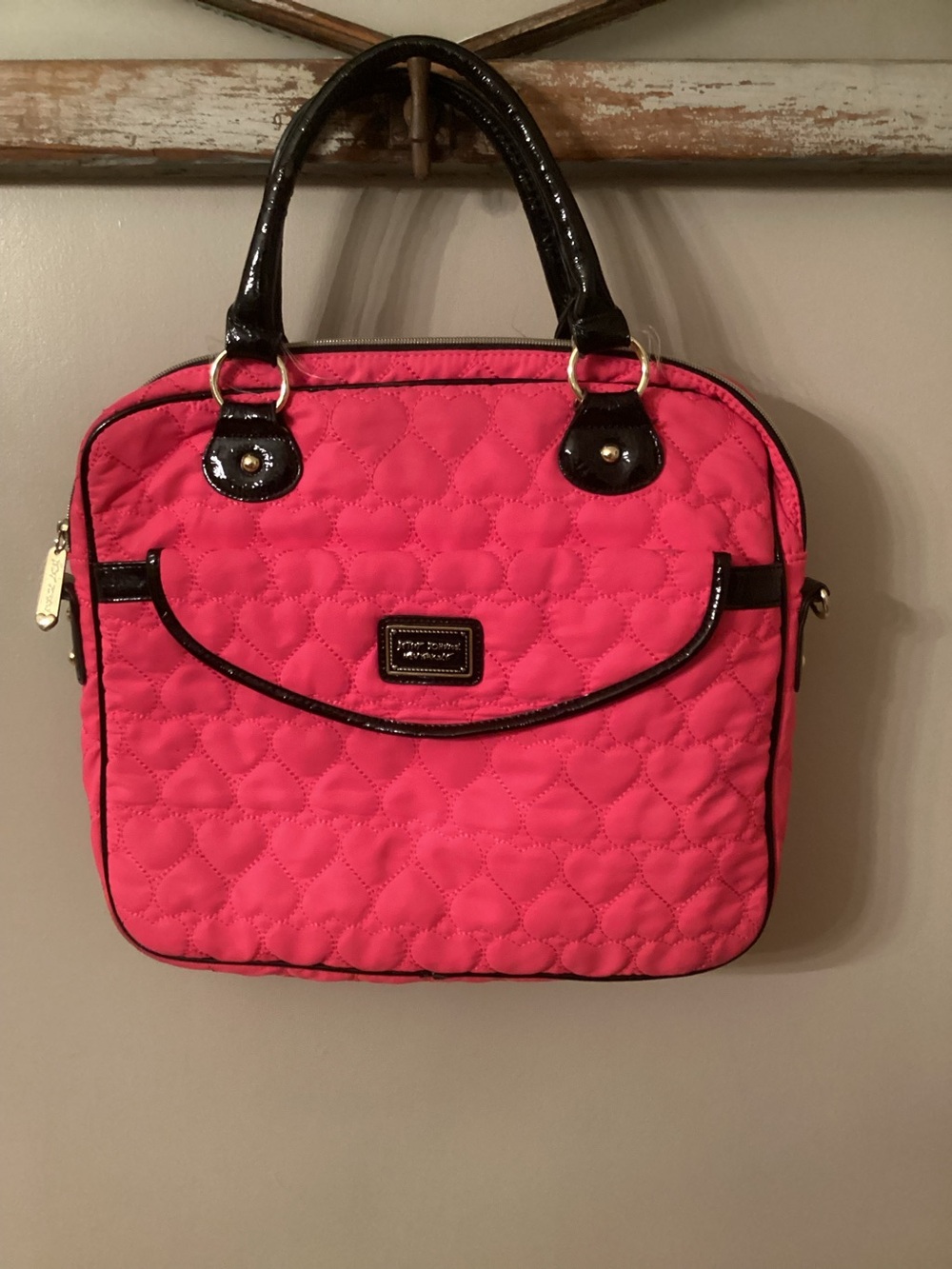 Betsey Johnson Y2K Hot pink Heart Quilted Laptop messenger Bag